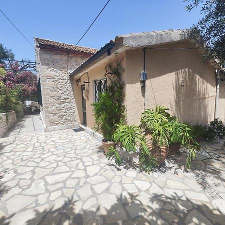 Rania'S Cottage Lákka 外观 照片